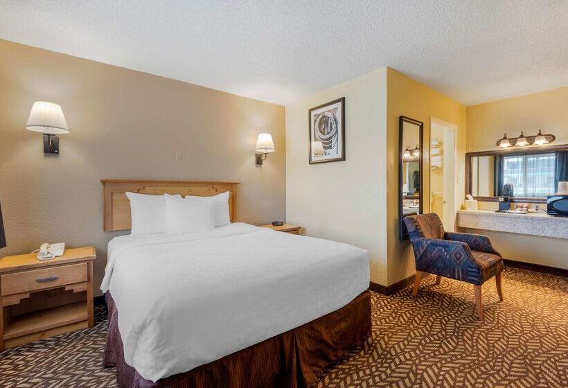 Отель Best Western Turquoise Inn & Suites