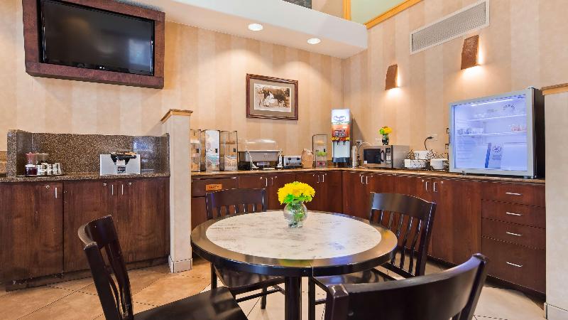 هتل Best Western University Inn