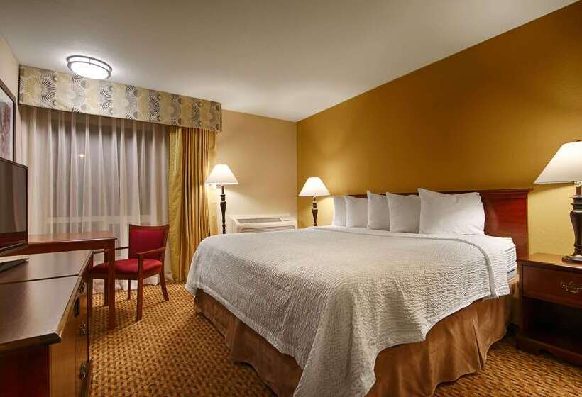 هتل Best Western Village Inn