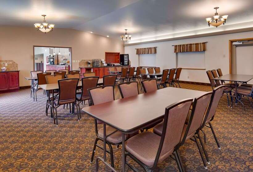 هتل Best Western West Hills Inn