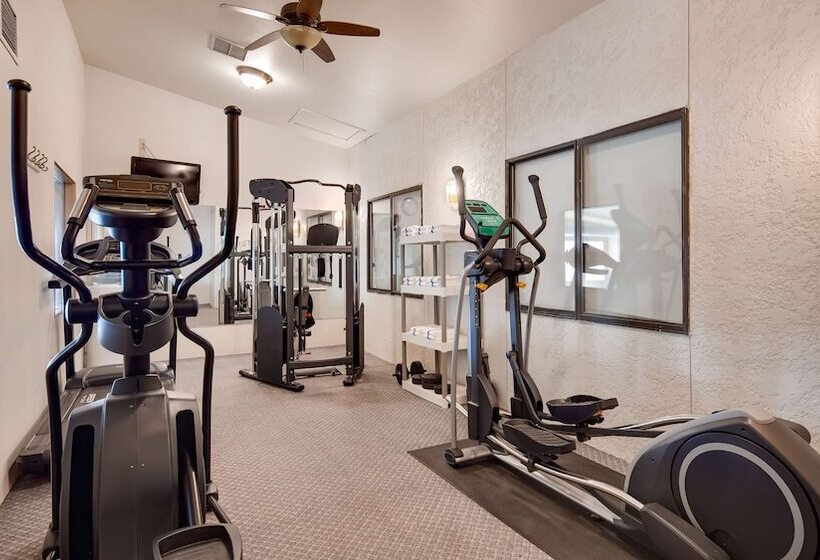 هتل Best Western West Hills Inn