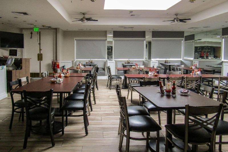 호텔 Clarion Inn Near China Lake Naval Station