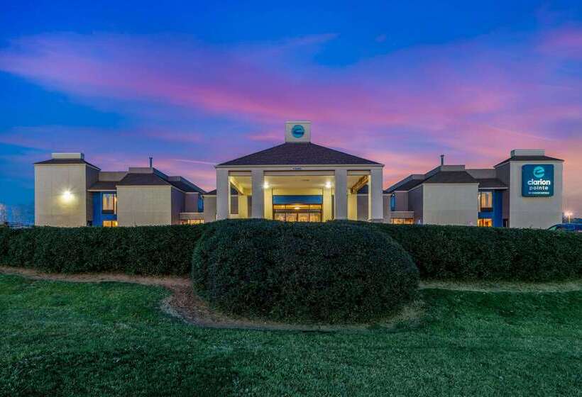 בית מלון כפרי Clarion Pointe Harrisonburg