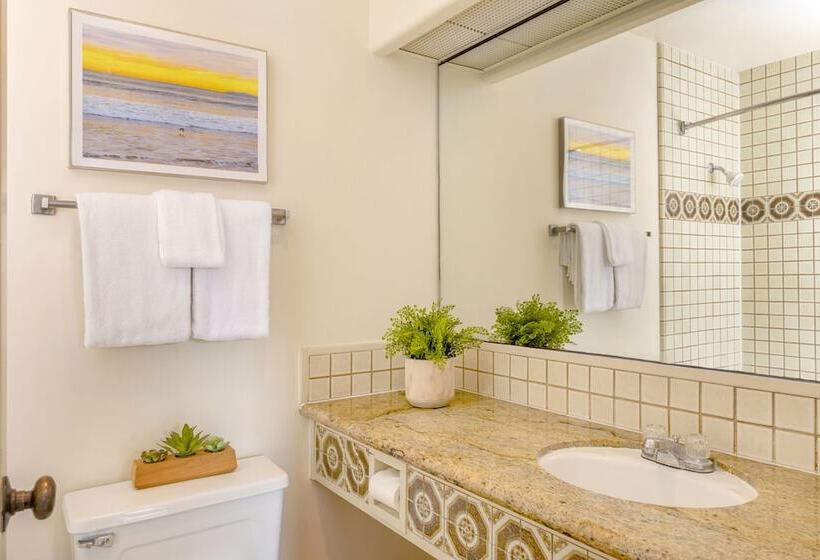هتل Clocktower Inn Ventura