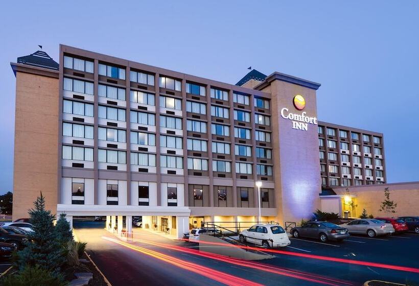 هتل Comfort Inn & Suites Event Center