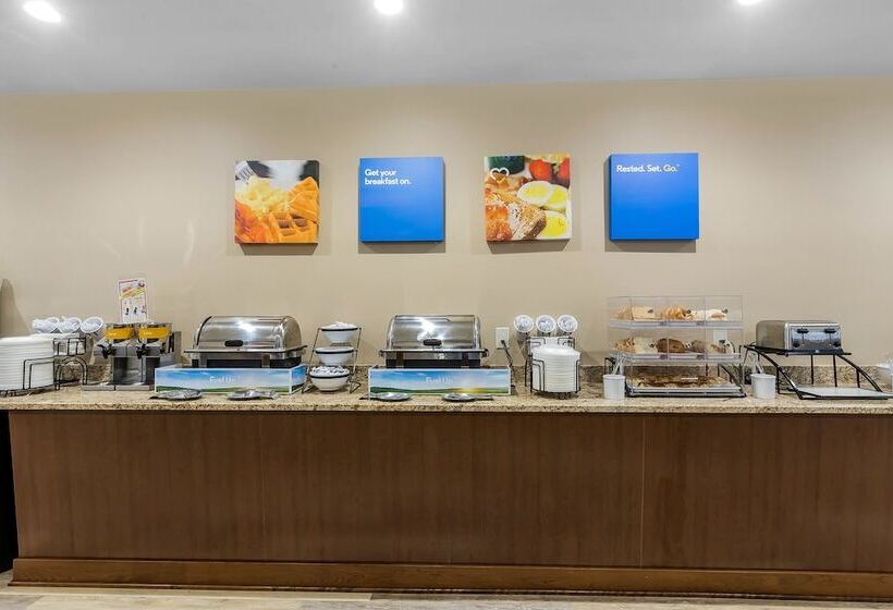 هتل Comfort Inn & Suites Event Center