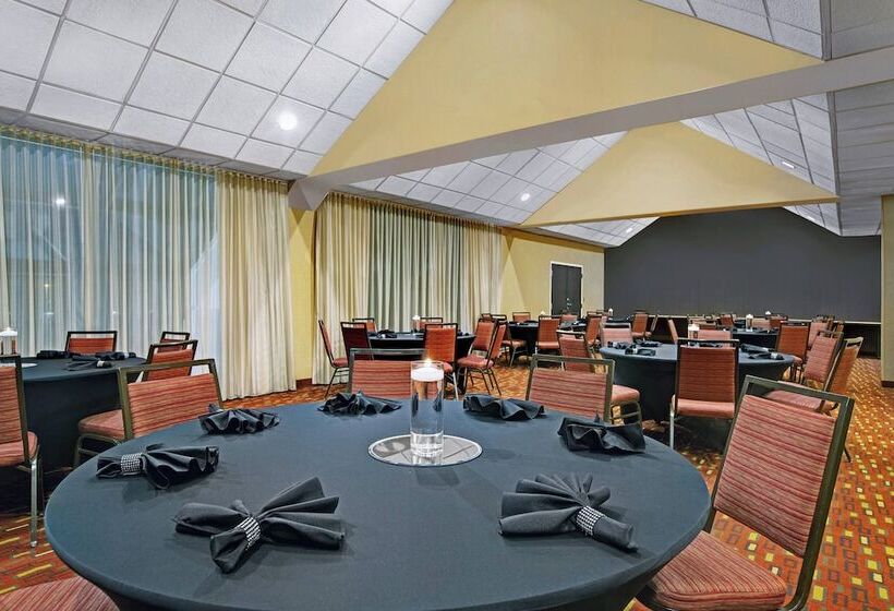 酒店 Courtyard Chicago Elmhurst/oakbrook Area