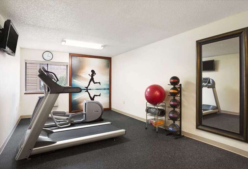 בית מלון כפרי Days Inn By Wyndham Middletown