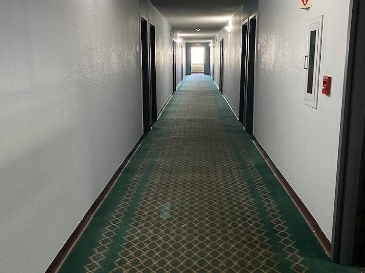 酒店 Days Inn By Wyndham Perryville