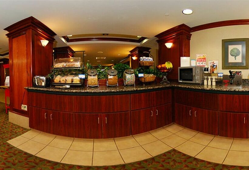 호텔 Regency Inn Naperville