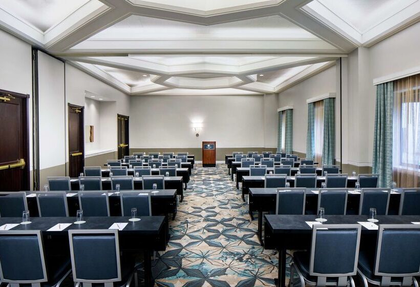 فندق Doubletree By Hilton Nashua