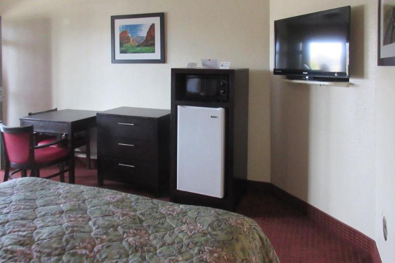 בית מלון כפרי Econo Lodge Hurricane Zion Park Area