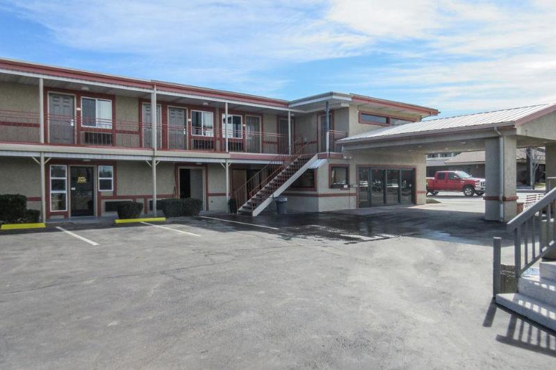 בית מלון כפרי Econo Lodge Hurricane Zion Park Area