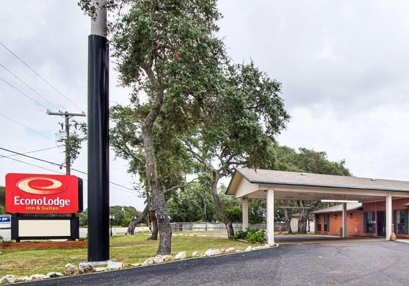 هتل Econo Lodge Inn & Suites Fulton  Rockport