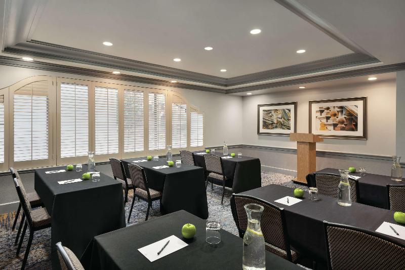 فندق Hilton Checkers Los Angeles