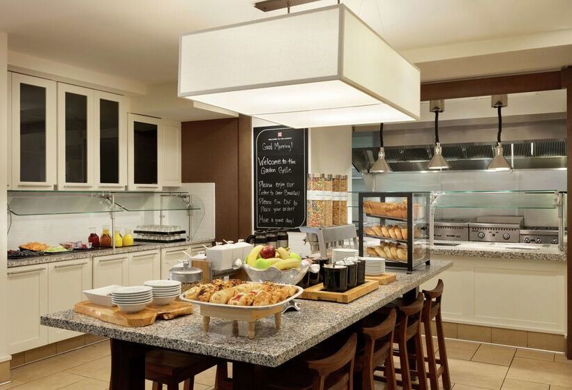 هتل Hilton Garden Inn Rochester/pittsford