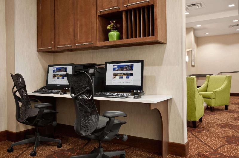 هتل Hilton Garden Inn Rochester/pittsford