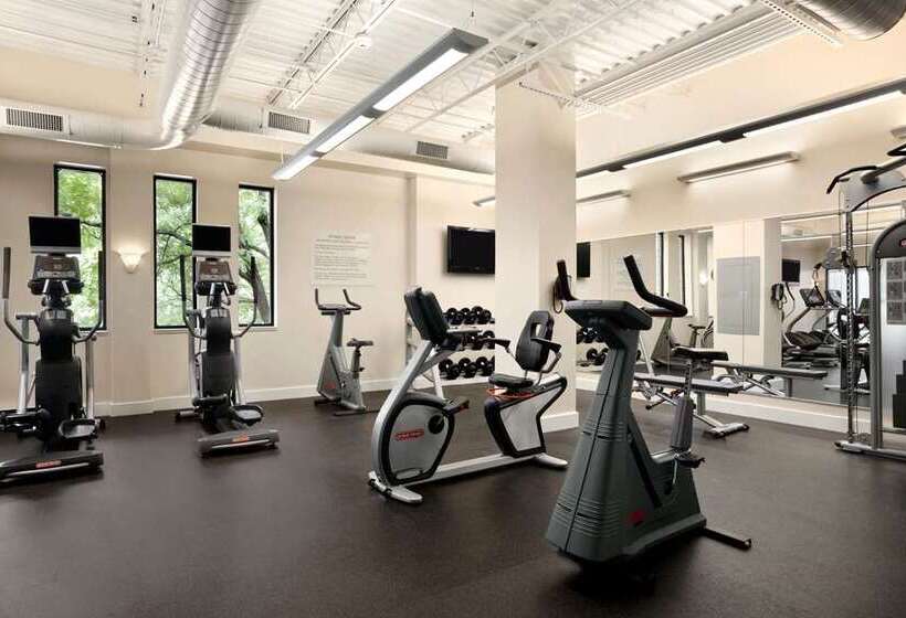 هتل Hilton Garden Inn Rochester/pittsford