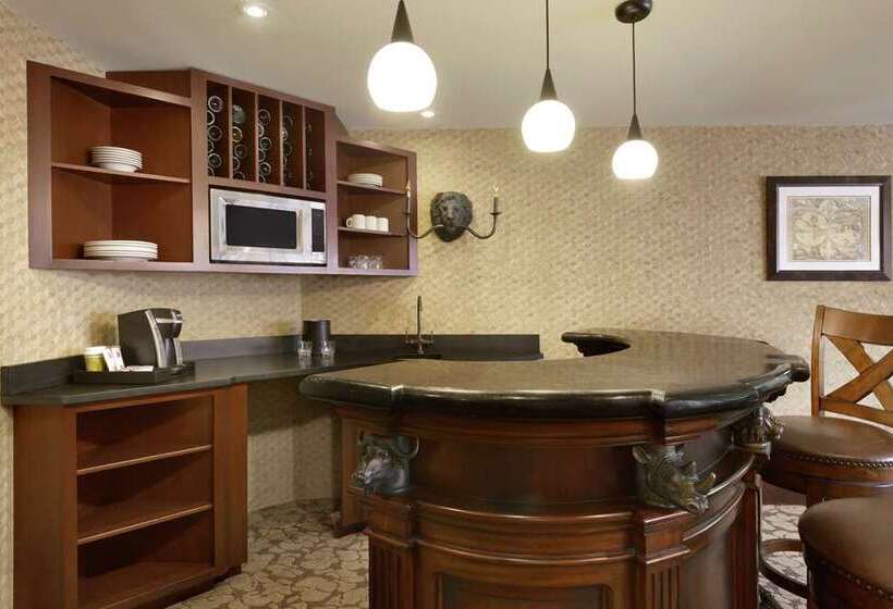 هتل Hilton Garden Inn Rochester/pittsford