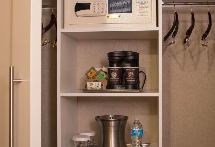 هتل Hilton Wilmington/christiana