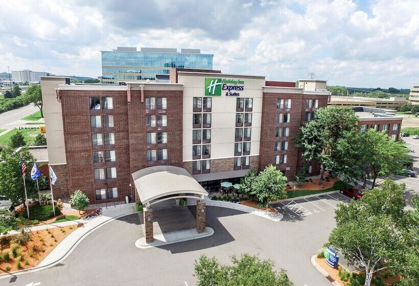 فندق Holiday Inn Express & Suites Bloomington West, An Ihg