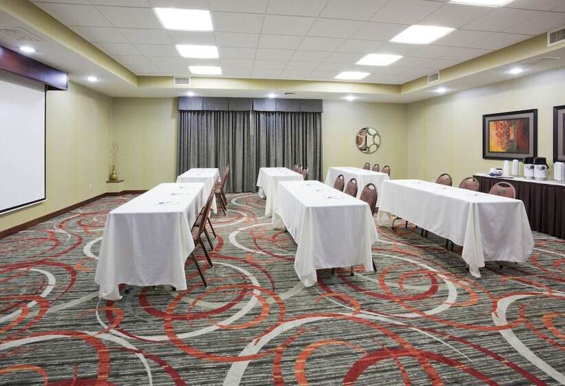 فندق Holiday Inn Express & Suites Bloomington West, An Ihg