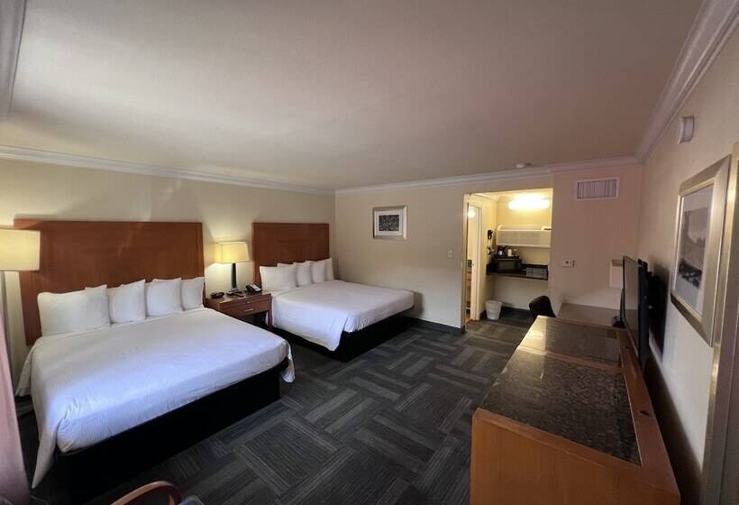בית מלון כפרי Inn At San Luis Obispo