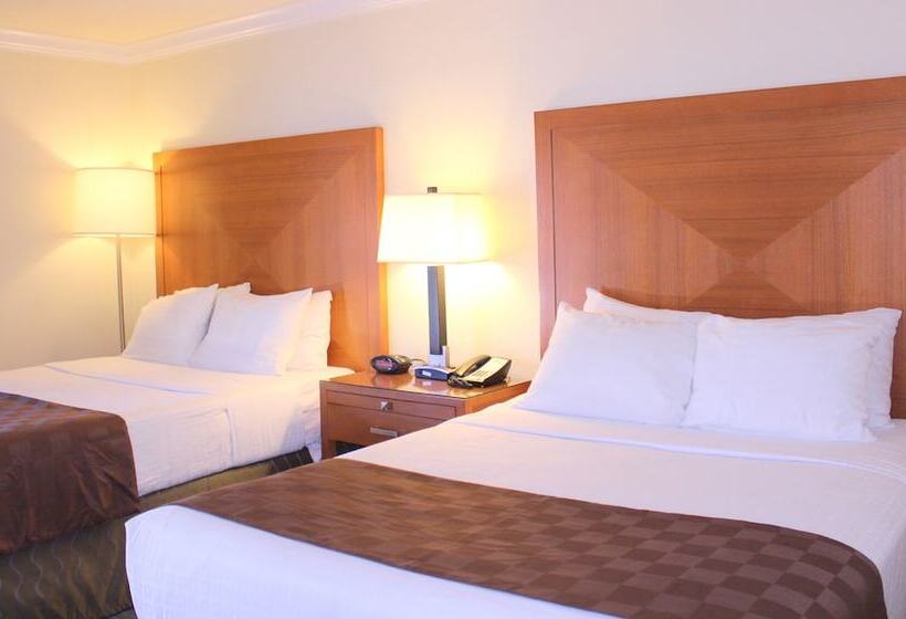 בית מלון כפרי Inn At San Luis Obispo