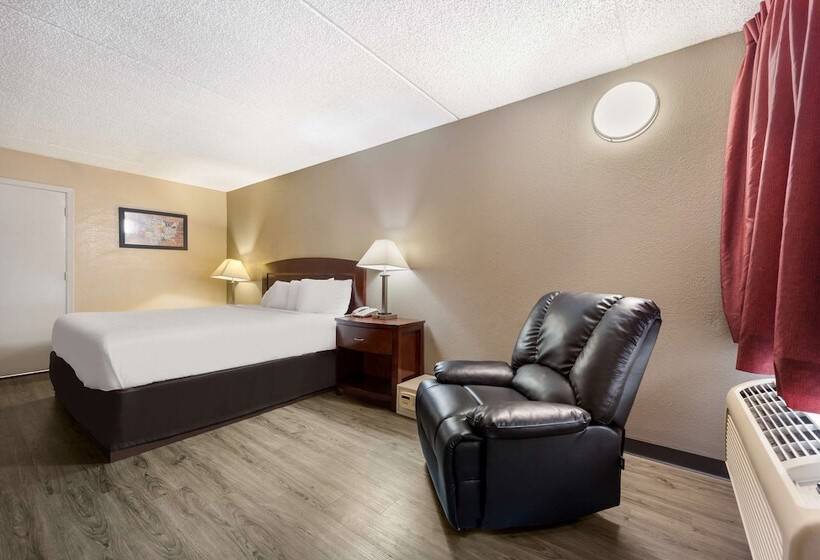 هتل Knights Inn College Station