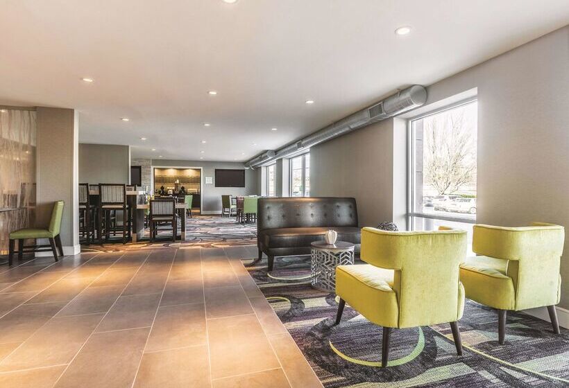 هتل La Quinta By Wyndham Atlanta Midtown   Buckhead