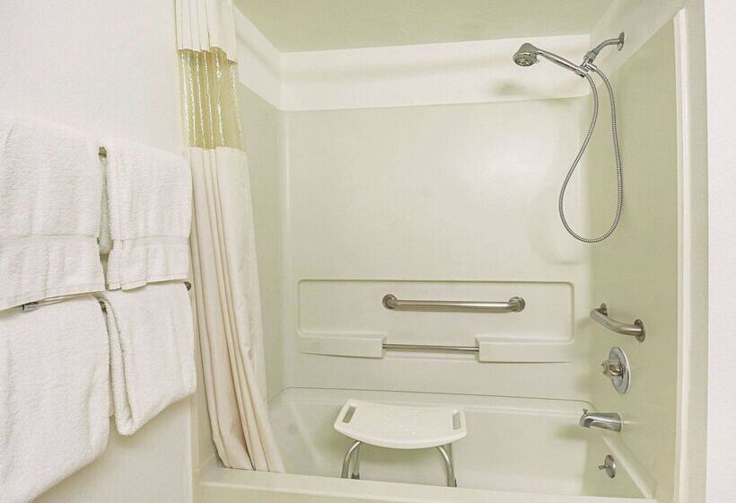 호텔 La Quinta By Wyndham Woodburn