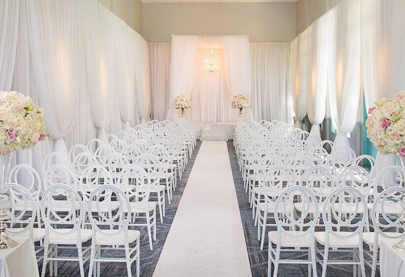 هتل Los Angeles Marriott Burbank Airport