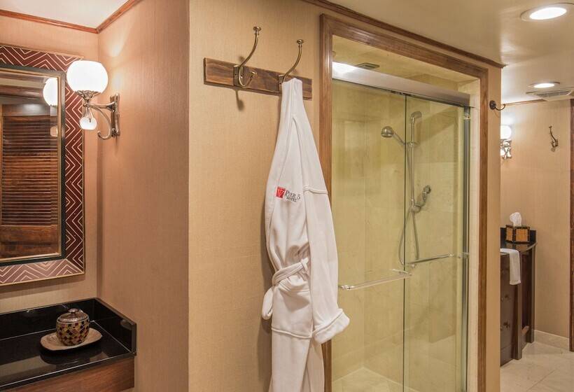 Pier 5 Hotel Baltimore