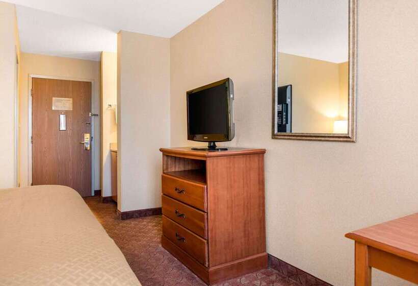 בית מלון כפרי Quality Inn At Bangor Mall