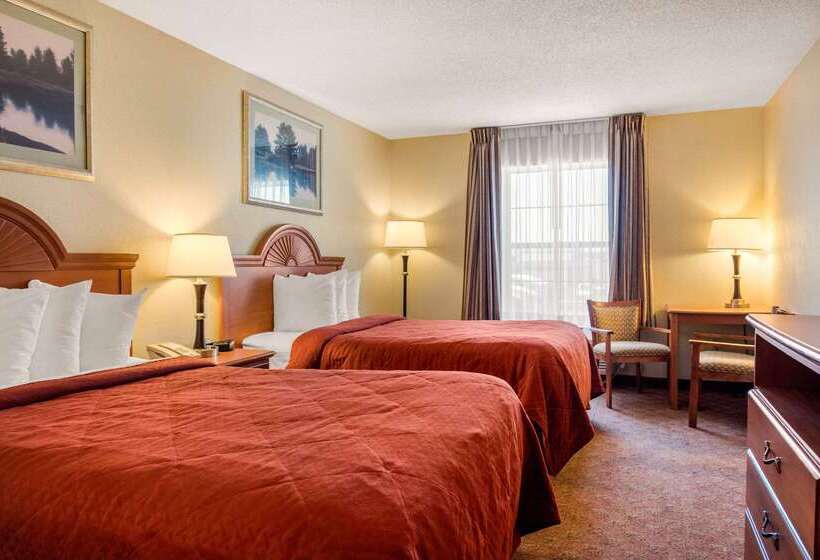 בית מלון כפרי Quality Inn At Bangor Mall