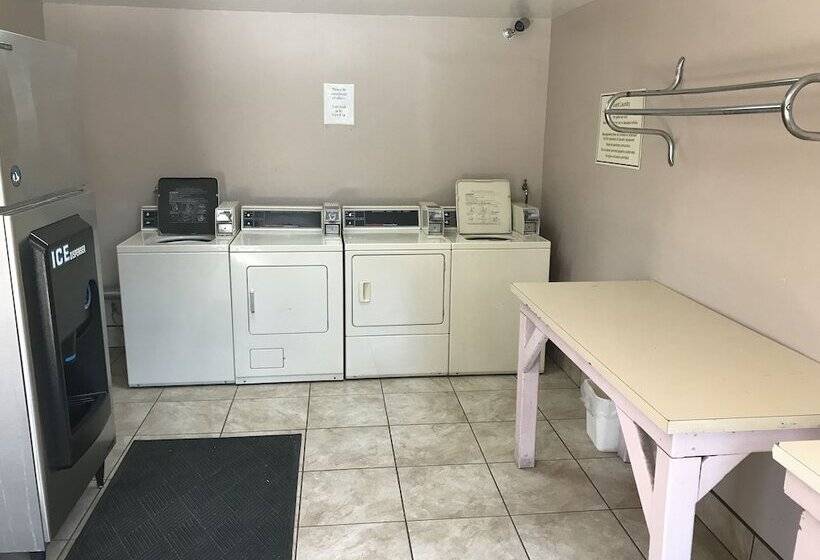هتل Quality Inn Cedar City   University Area
