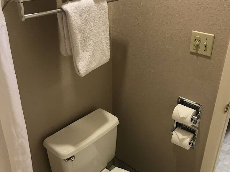 هتل Quality Inn Cedar City   University Area