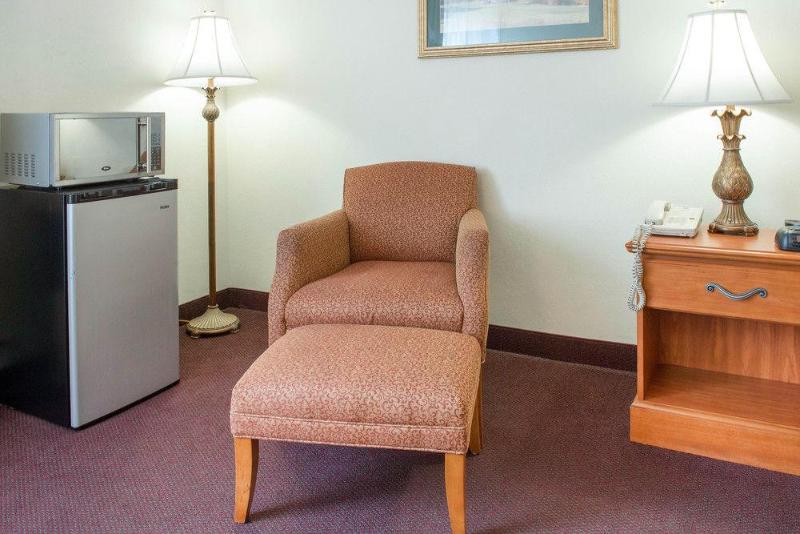 ホテル Quality Inn & Suites New Castle