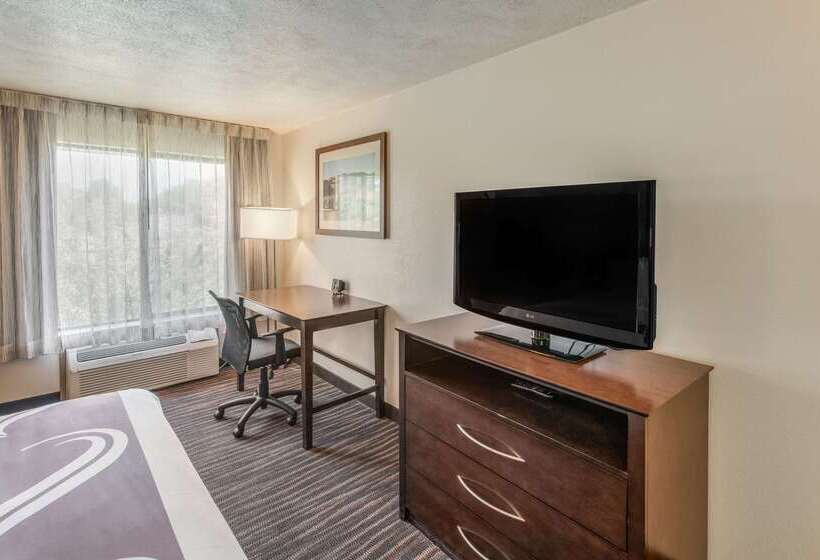 فندق Quality Inn & Suites Downtown Walla Walla