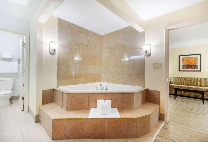 בית מלון כפרי Quality Inn & Suites