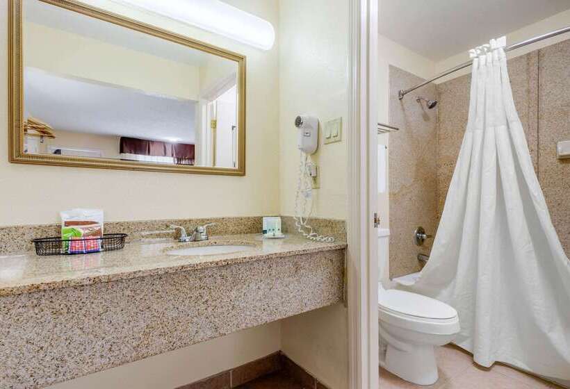 בית מלון כפרי Quality Inn & Suites