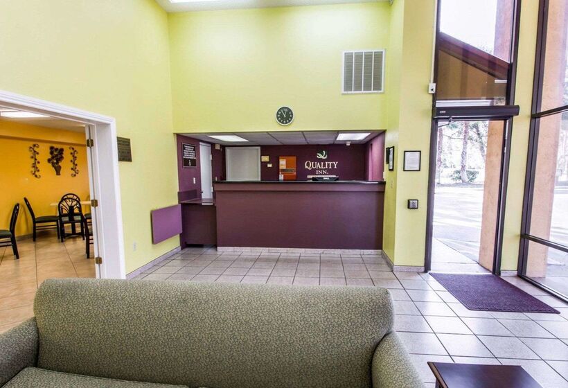 בית מלון כפרי Quality Inn Gainesville Near University
