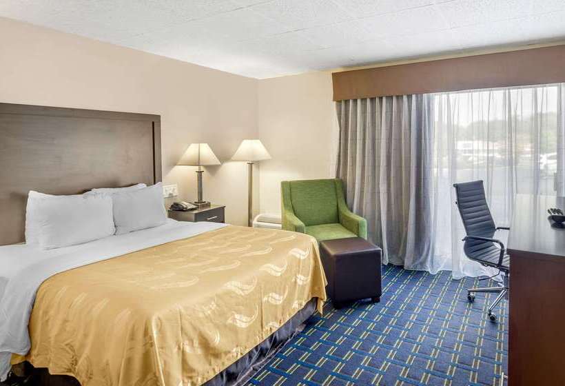 בית מלון כפרי Quality Inn Waynesboro   Skyline Drive