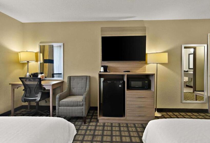 Отель Clarion Pointe Bloomington Normal Near I 55 And University