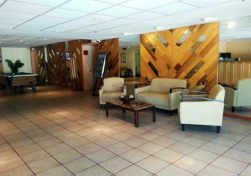 فندق Seaspray Inn Beach Resort