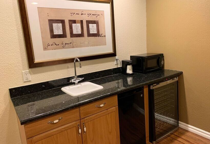 هتل Days Inn By Wyndham Las Vegas Airport Near The Strip