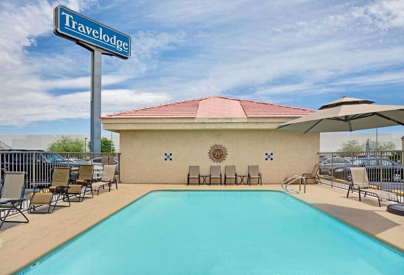 هتل Days Inn By Wyndham Las Vegas Airport Near The Strip