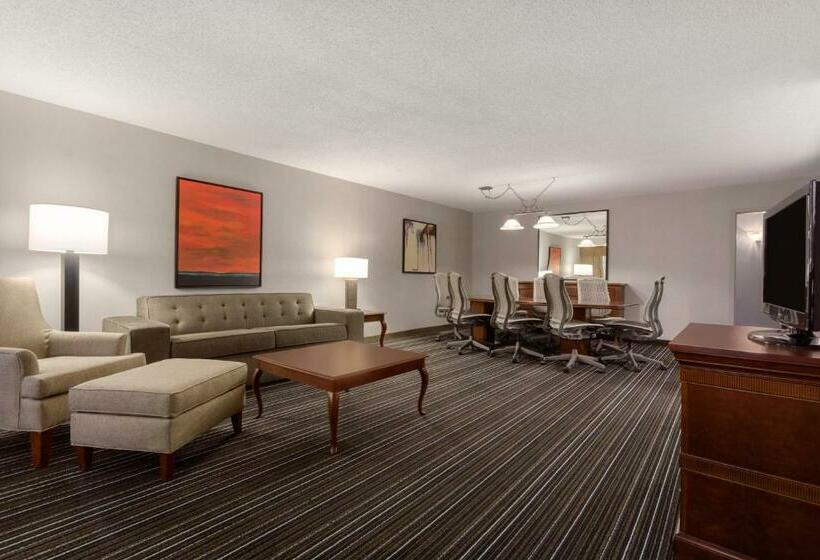 هتل Sonesta Suites Dallas Park Central