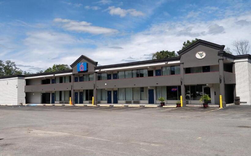 Motel 6 Morgantown