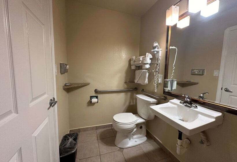 모텔 Best Western Tradewinds